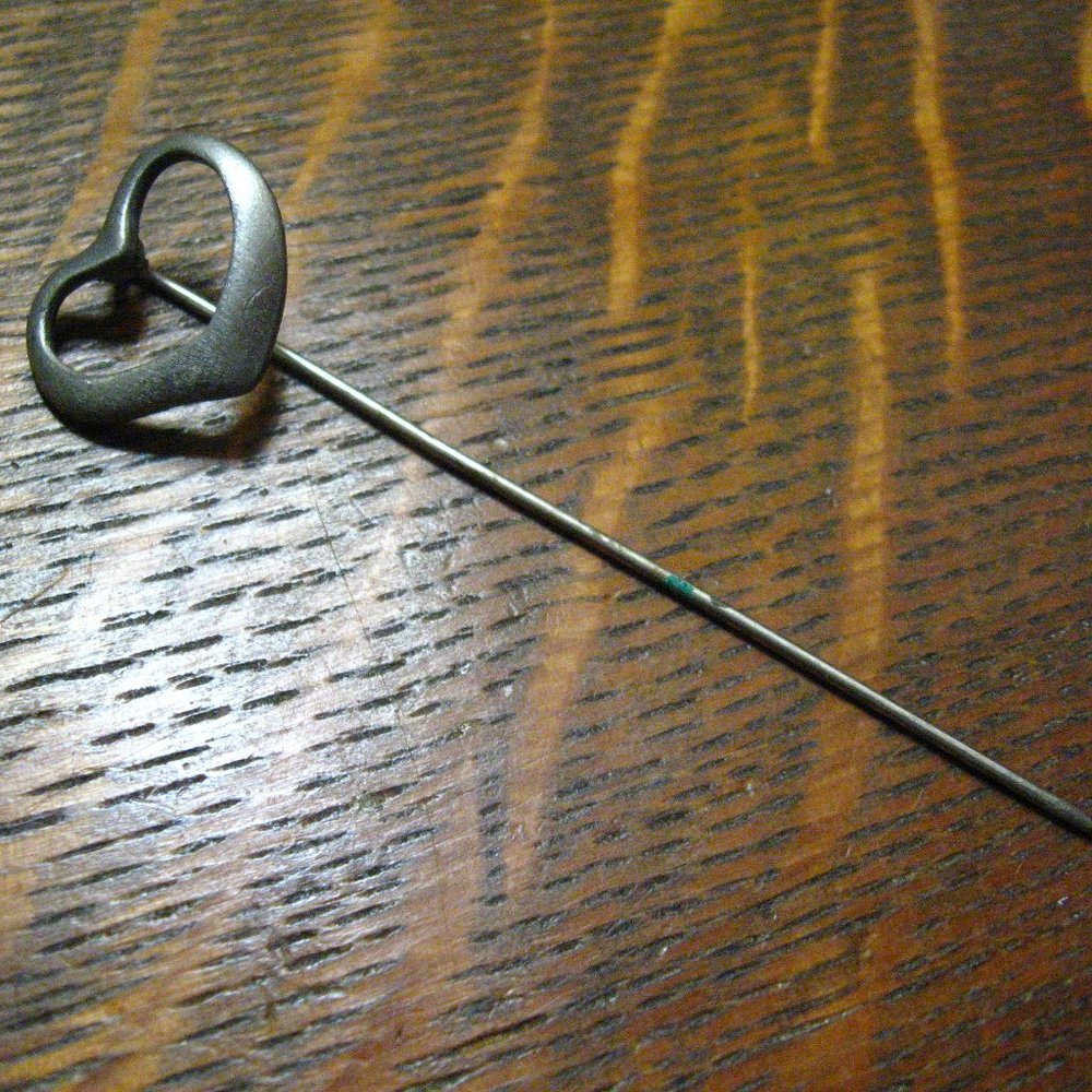 ❤️ Kelly Waters Vintage 1980's Stick Pin